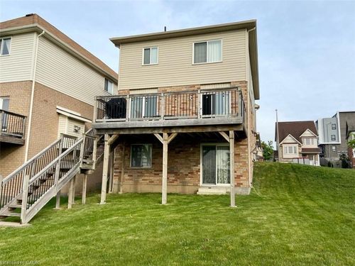 287 Westmeadow Dr, Kitchener, ON, N2N3R2 | Card Image