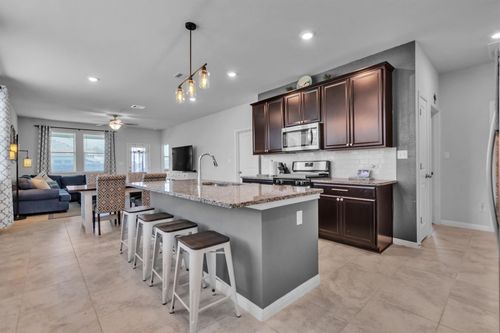 324 Mountain Valley St, Georgetown, TX, 78628-2540 | Card Image