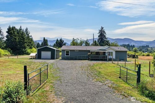 62 Hoffman Rd, Port Angeles, WA, 98363-9779 | Card Image