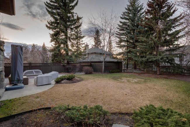 818 Hillcrest Avenue Sw, Home with 4 bedrooms, 3 bathrooms and 4 parking in Calgary AB | Image 46