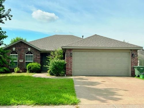 4041 W Spring House Dr, Fayetteville, AR, 72704-7073 | Card Image