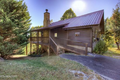 2409 Walnut Cove Way, Sevierville, TN, 37862 | Card Image