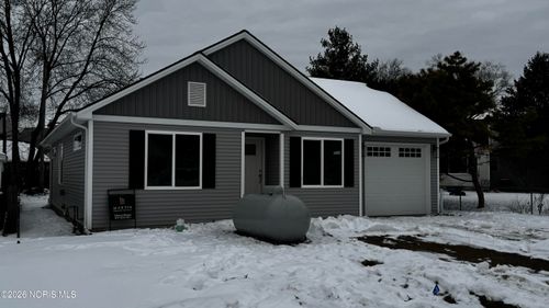 1926 Meadowlark Ave, Toledo, OH, 43614-3945 | Card Image