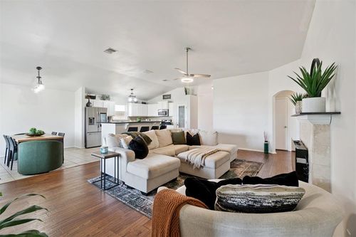 18313 Piedra Dr, Edmond, OK, 73012-7650 | Card Image