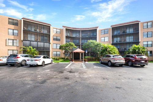 409-3900 N Hills Dr, Hollywood, FL, 33021-2545 | Card Image