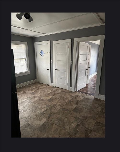 4 Ramsdale St, Belton, SC, 29627-1307 | Card Image
