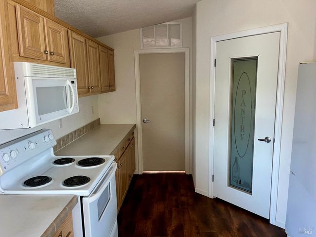 38 Mobile Mnr, House other with 3 bedrooms, 2 bathrooms and 3 parking in Angwin CA | Image 8