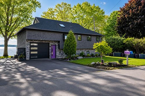 380 Lakewood Dr, Swanton, VT, 05488-8092 | Card Image