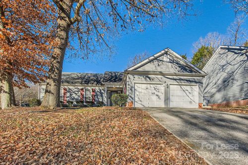 7201 Canyon Dr, Charlotte, NC, 28262-3251 | Card Image