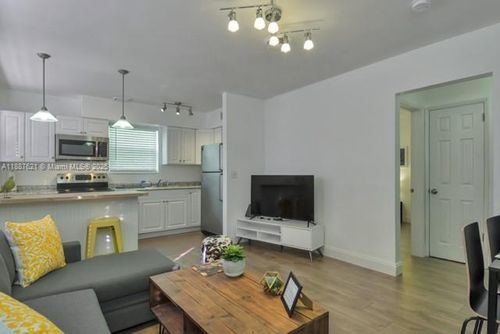 2-1101 Sw 30th St, Fort Lauderdale, FL, 33315-2923 | Card Image