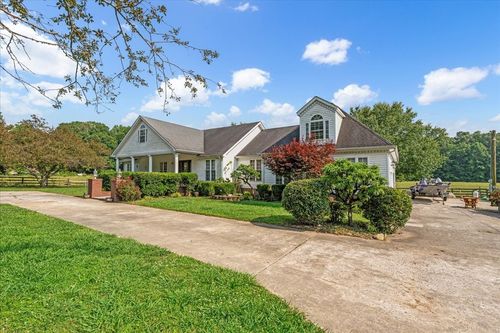 431 Jack Thomas Dr, Manchester, TN, 37355-5183 | Card Image