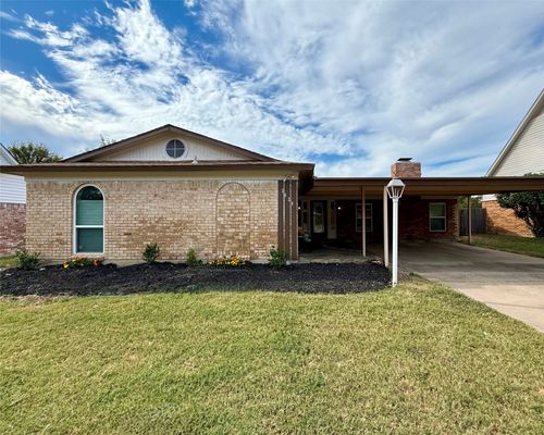 3624 Carriage Hill Dr, Forest Hill, TX, 76140-1253 | Card Image