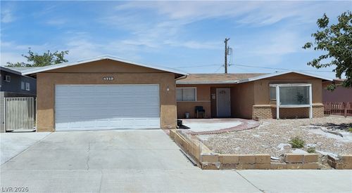 4712 Rip Van Winkle Ln, Las Vegas, NV, 89102-5771 | Card Image