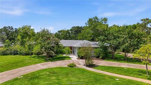 308 Brookside Dr E, Bryan, TX, 77801-4505 | Card Image