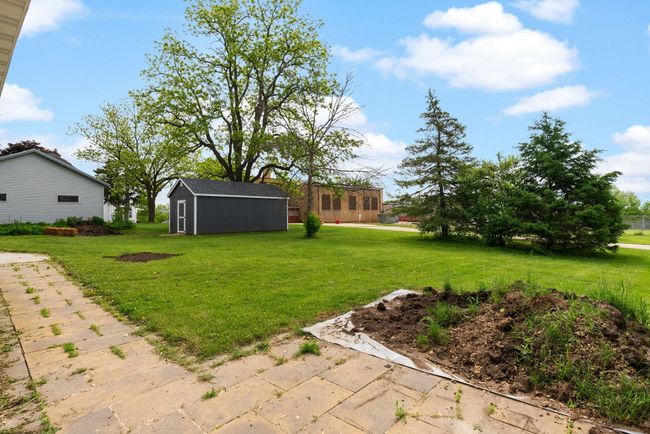 203 Weaver St, House other with 3 bedrooms, 2 bathrooms and null parking in RIDGEWAY WI | Image 5