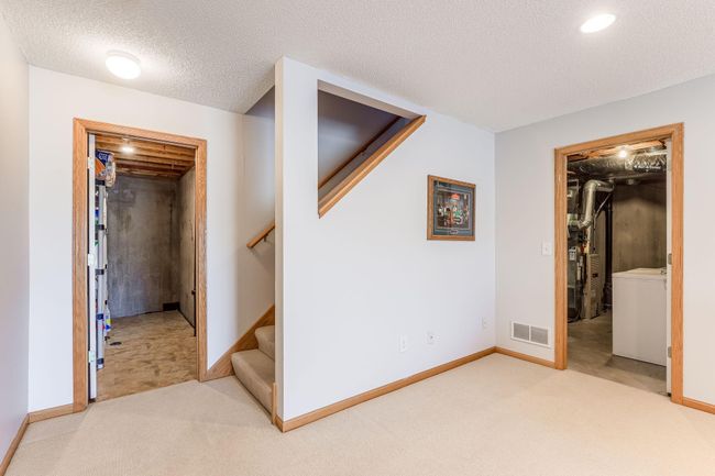 587 Crane Creek Ln, Townhouse with 3 bedrooms, 4 bathrooms and null parking in Eagan MN | Image 23