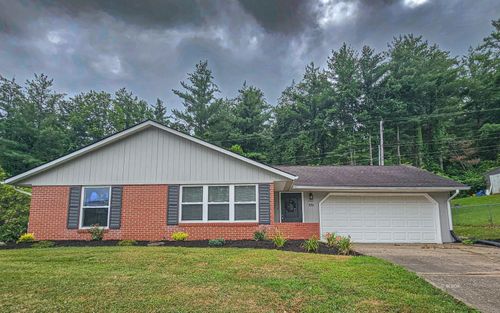 574 Jay Dr, Gallipolis, OH, 45631-1351 | Card Image