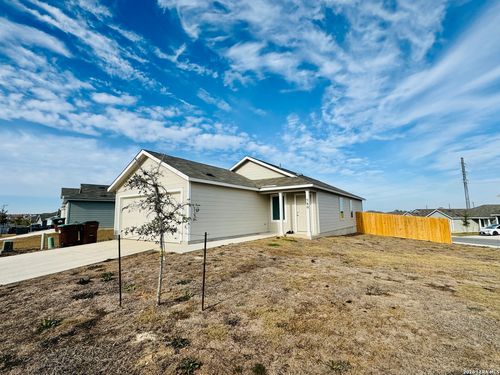 580 Kathleen Pike, San Antonio, TX, 78253-7573 | Card Image