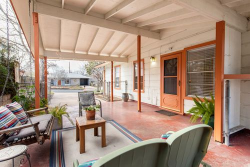 204 La Vista Street, Austin, TX, 78704 | Card Image