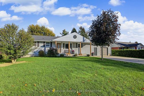 4 Fairview St, Tillsonburg, ON, N4G1A1 | Card Image