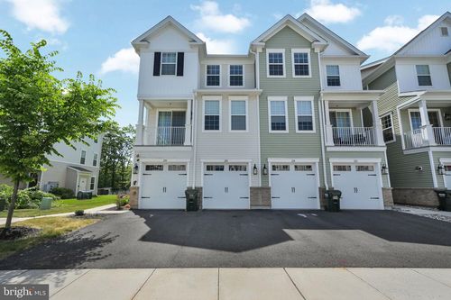 228 Park Ln, Dunellen, NJ, 08812-1659 | Card Image