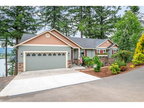 570 Columbia St, Cathlamet, WA, 98612-9556 | Card Image