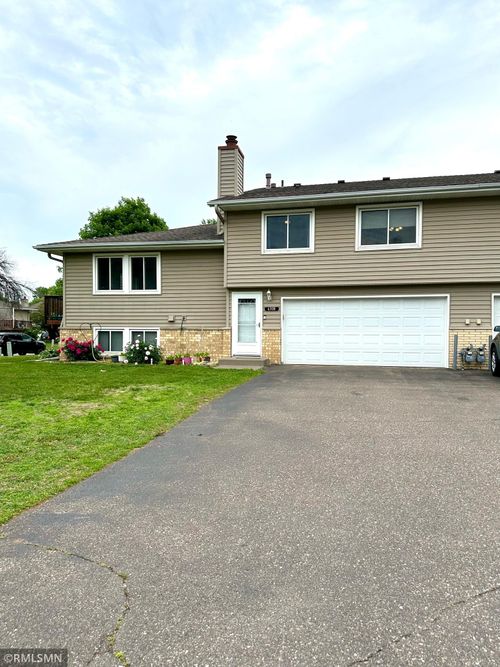 6308-6308 Douglas Dr N, Brooklyn Park, MN, 55429-1909 | Card Image