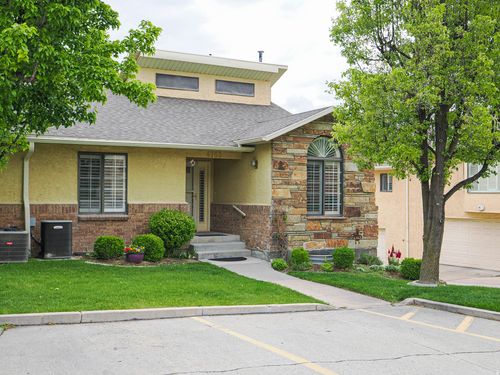4763 Castle Ridge Dr, Salt Lake City, UT, 84117-4972 | Card Image