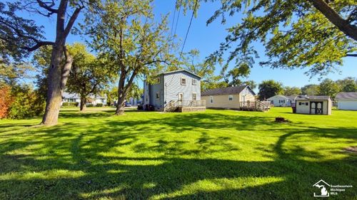 40 Kessler St, Monroe, MI, 48162-4152 | Card Image