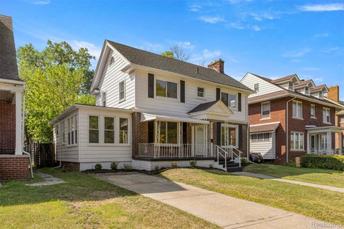 929 Lawrence St, Detroit, MI, 48202-1046 | Card Image