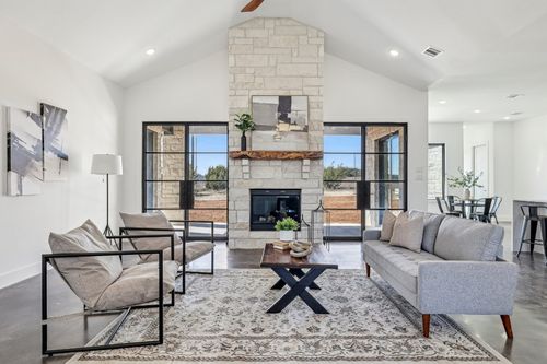 138 Cloudwood Ranch Rd, Briggs, TX, 78608-2001 | Card Image