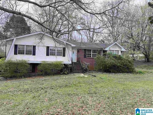 209 Oak Dr W, Trussville, AL, 35173-1919 | Card Image
