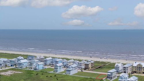 26 Grand Beach Blvd, Galveston, TX, 77550-2820 | Card Image