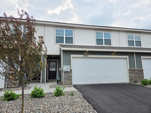 13643 Kaylemore Trl, Rosemount, MN, 55068-2851 | Card Image