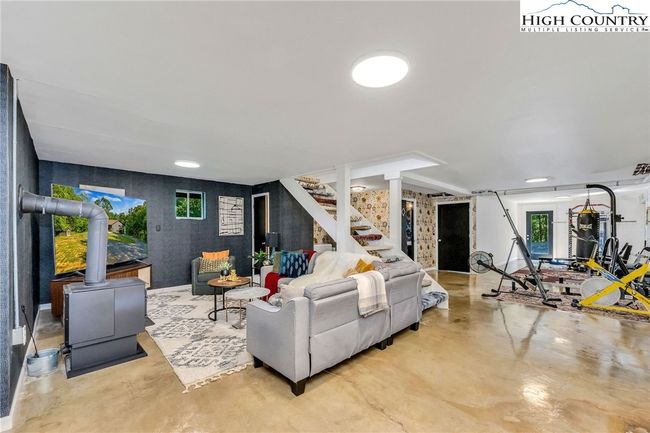 C - 3369 Cox Rd, House other with 2 bedrooms, 3 bathrooms and null parking in West Jefferson NC | Image 37