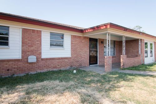 317 Van Zandt St, San Angelo, TX, 76905-7739 | Card Image