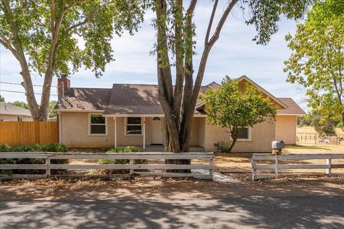5 Gurnsey Ave, Red Bluff, CA, 96080-3006 | Card Image