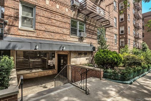 4k-102-55 67th Drive, New York, NY, 11375 | Card Image