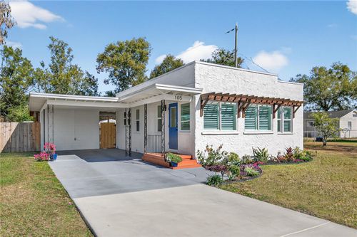 105 W Golf Links Ave, EUSTIS, FL, 32726-6115 | Card Image