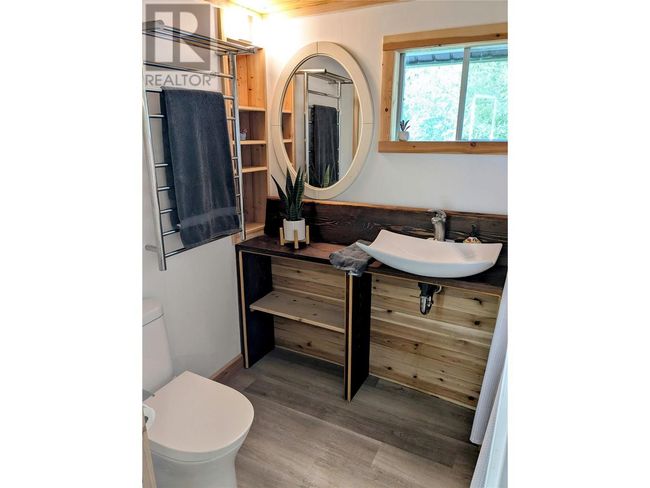 4152 51 St, House other with 2 bedrooms, 2 bathrooms and 10 parking in Canyon BC | Image 22