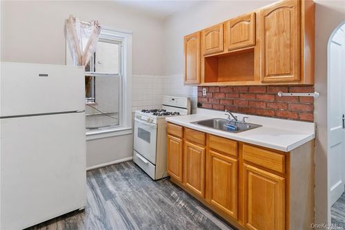 97 41st Ave, Corona, NY, 11368-5005 | Card Image