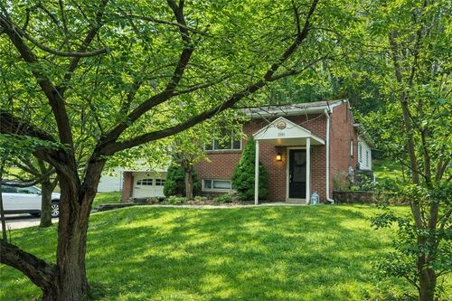 1085 Saxonburg Blvd, Glenshaw, PA, 15116-3225 | Card Image