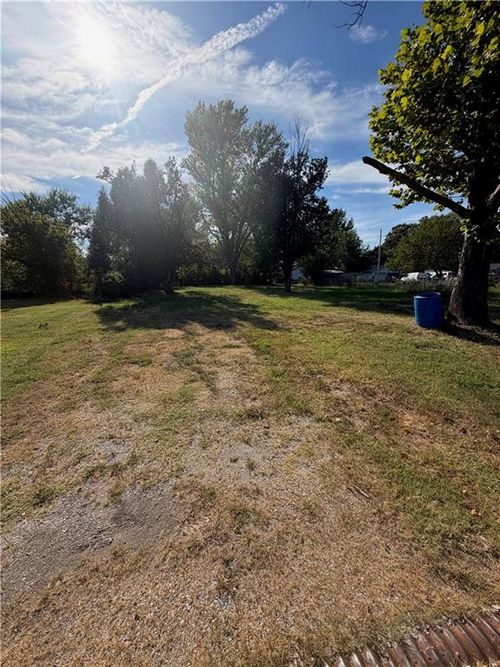406 Allison Rd, El Dorado Springs, MO, 64744-1565 | Card Image