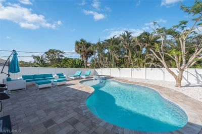 575 97th Avenue N, House other with 3 bedrooms, 2 bathrooms and null parking in Naples FL | Image 1