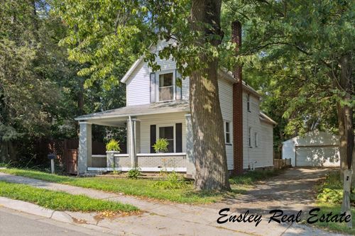 911 Emerald Ave Ne, Grand Rapids, MI, 49503-1226 | Card Image