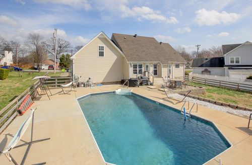 3430 E Henderson Way, Clarksville, TN, 37042-7224 | Card Image