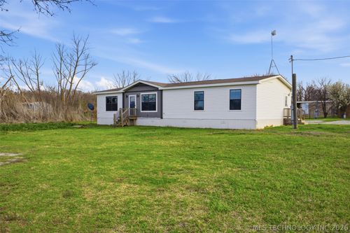 703 E Clyde, Allen, OK, 74825-9219 | Card Image