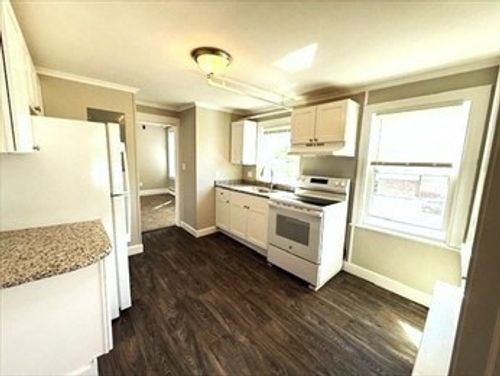 apt-2r-324 Cabot St, Beverly, MA, 01915-3356 | Card Image