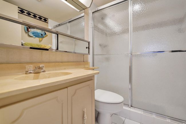 APT-307 - 2000 S Federal Hwy, Condo with 2 bedrooms, 2 bathrooms and null parking in Boynton Beach FL | Image 12
