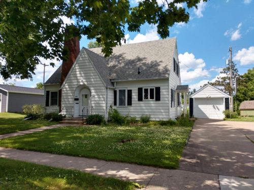 528-hillcrest-st-528 Hillcrest Street, Viroqua, WI, 54665 | Card Image